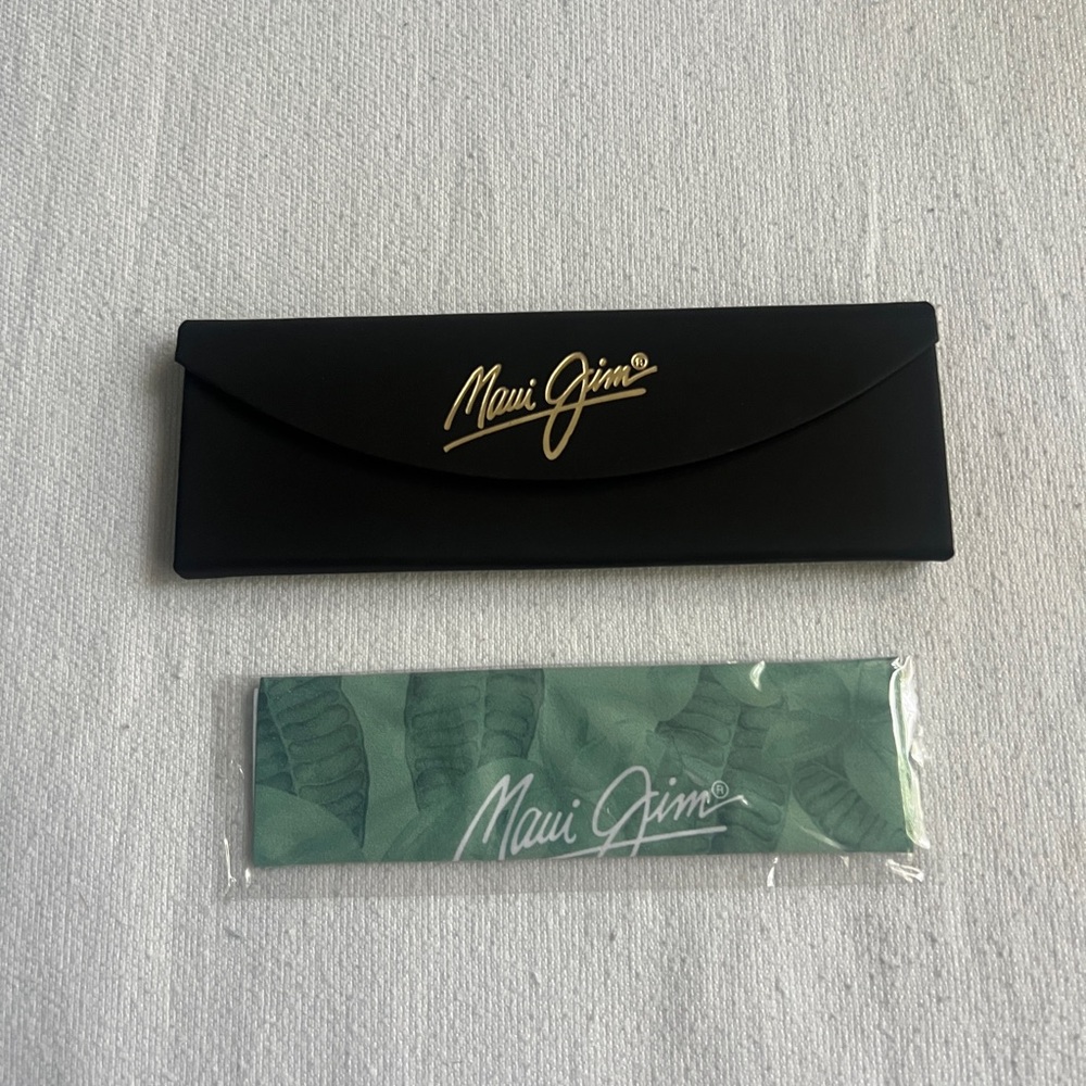 Maui Jim Tri-Fold Sunglasses Case With Lens Wipe